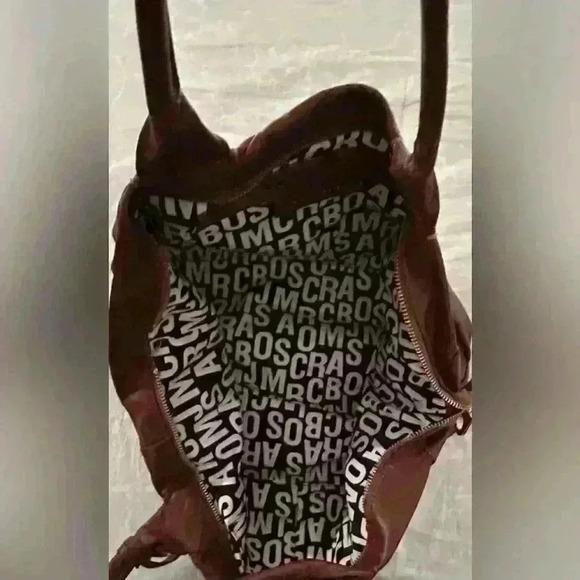 Marc by Marc Jacobs Leather Travel Bag ROOMY & EXCELLENT CONDITION! - Picture 5 of 5